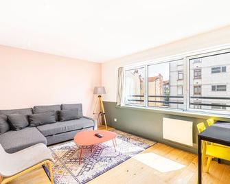 GuestReady - Bright Apt for 4 Issey-Les-Moulienaux - Issy-les-Moulineaux - Soggiorno