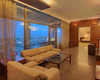 Hotel Parc Estique - Pune - Living room
