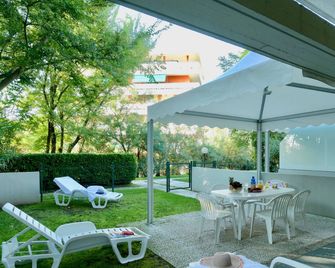 Isaresidence Holiday Resort - Ca Lino - Patio