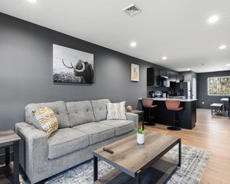 Central 2bd Apartment - Festus