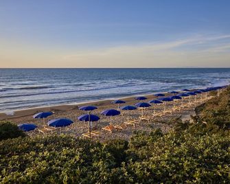 Park Hotel I Lecci - San Vincenzo - Beach