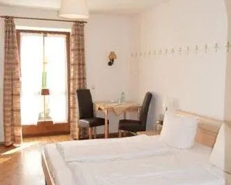 Bayersoier Hof - Bad Bayersoien - Habitación