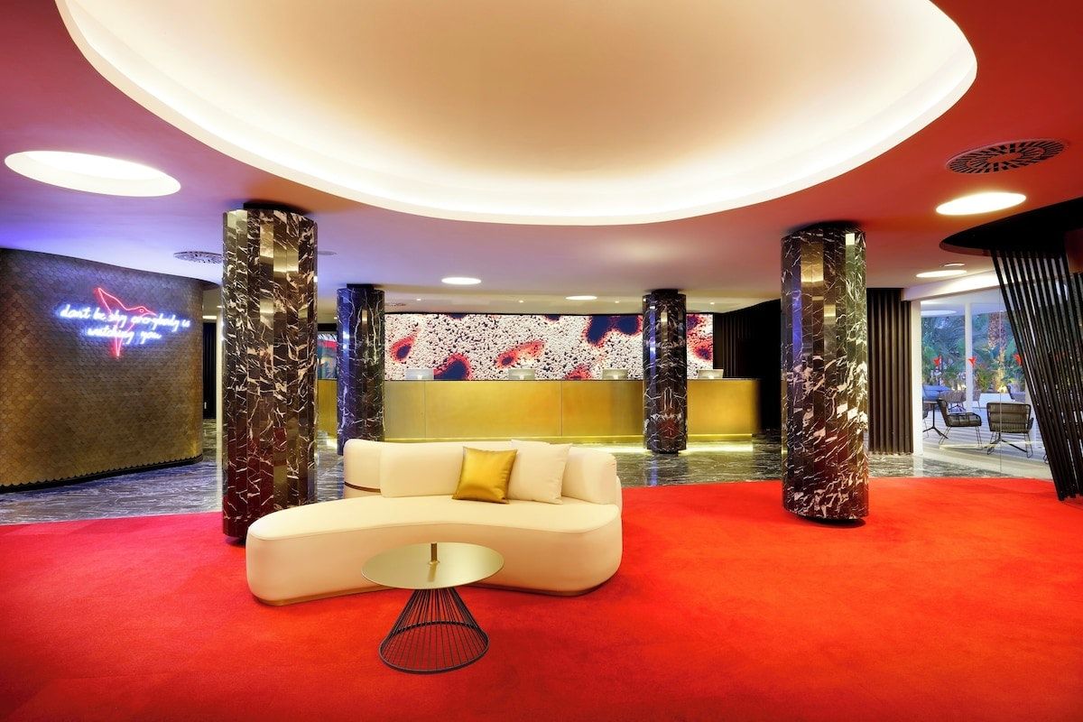 Ushuaia Ibiza Beach Hotel - Adults Only - Sant Jordi de ses Salines - לובי