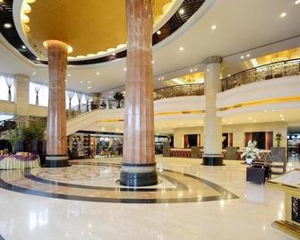 Beautiful East International Hotel - Shijiazhuang - Lobby