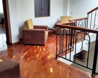 Casas Danadri, Como En Casa - Riobamba - Living room