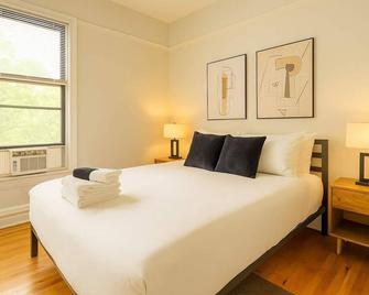 Cozy 3BR Gem in North Center - Chicago - Schlafzimmer