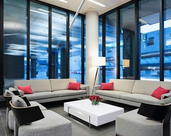 DoubleTree by Hilton Ottawa Downtown - Ottawa - Area lounge