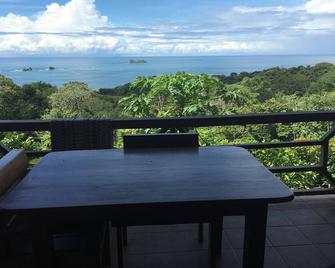 Open ocean view in front of National Marine Park Ballena - Ballena - Balcony