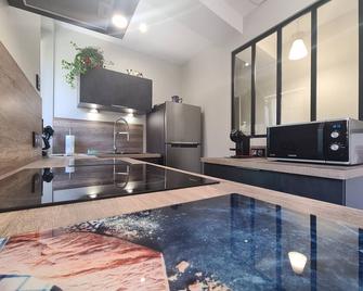 Maison confortable près des Châteaux de la Loire et Zoo de Beauval avec cour et parking privé - FR-1-591-367 - Chabris - Habitación