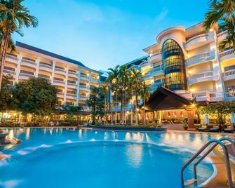 Borei Angkor Resort & Spa - Siem Reap - Pool