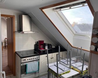 NR 4 DG 2 rooms for companies and families - Vellmar - Kitchen