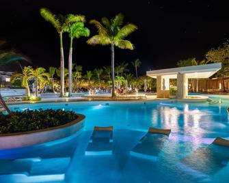 Senator Puerto Plata - San Felipe de Puerto Plata - Piscina