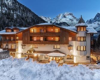 Bio Hotel Hermitage - Madonna di Campiglio - Building