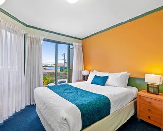 Comfort Inn & Suites Lakes Entrance - Lakes Entrance - Bedroom