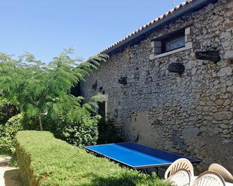 Country House 2-6 People In A Quiet Hamlet - Neuvic - Piscina