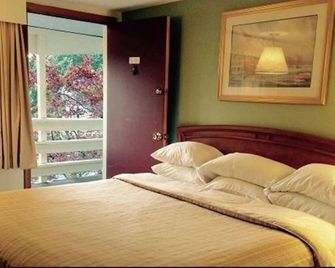 Ocean Park Inn - Eastham