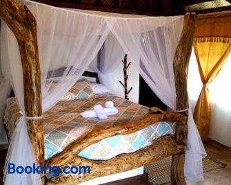 Quetzal Dorado Ecolodge - Los Naranjos - Habitación
