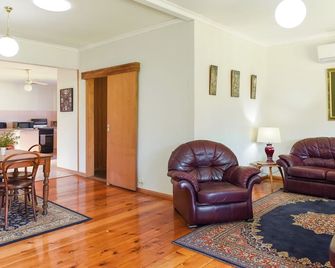 Angas Cottage Strathalbyn - Strathalbyn - Sala de estar