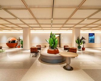 Orange Hotel (Guilin Railway Station Branch) - Guilin - Lobby