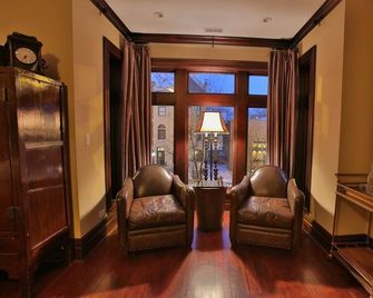 Villa D' Citta - Chicago - Living room