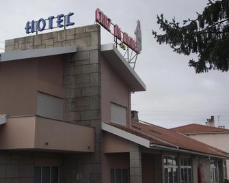 Hotel Cruz Da Mata - Mangualde - Building