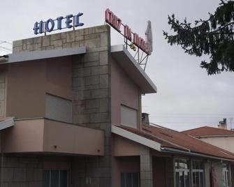 Hotel Cruz Da Mata - Mangualde - Edifício