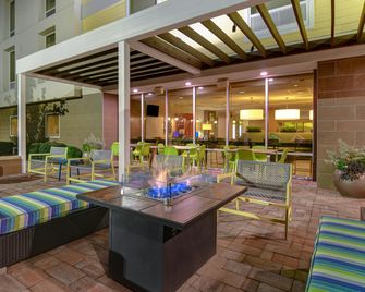 Home2 Suites by Hilton Augusta - Augusta - Serambi