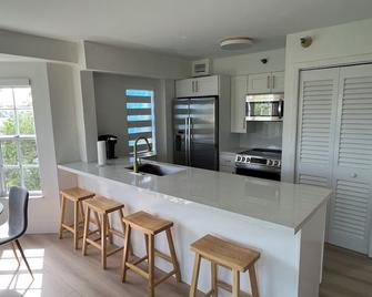 Condo with Pool and Beach Access - Tavernier - Køkken