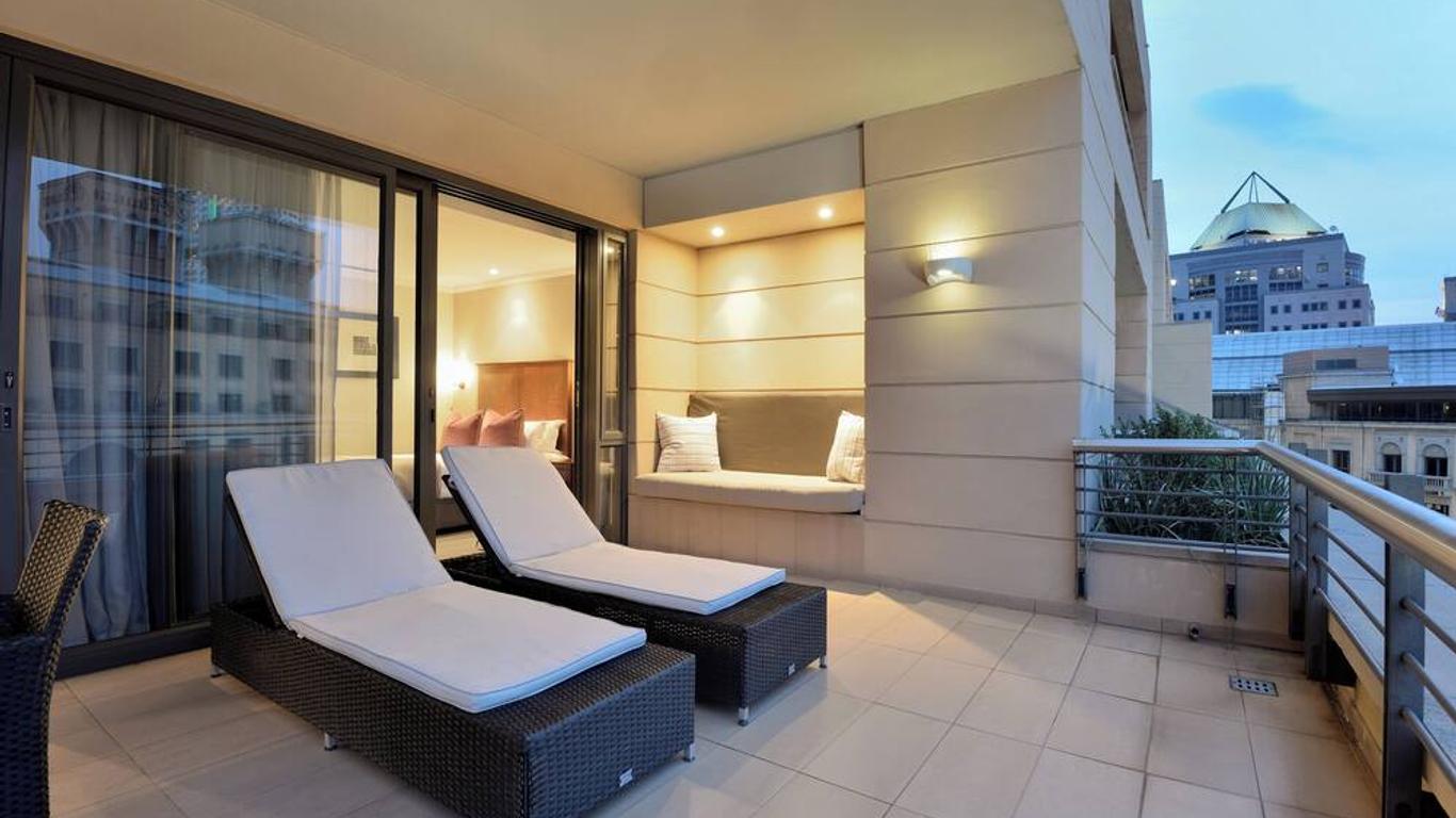 Raphael Suites