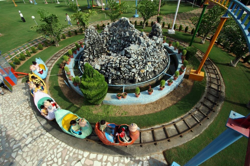 Aapno Ghar Resort - Gurugram