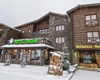 Hotel Encián - Donovaly - Bâtiment