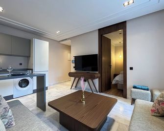 Les Joyeux Luxury Suites & Appart - Casablanca - Sala de estar