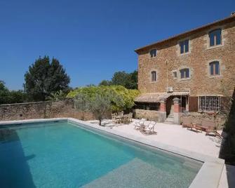 Les Yourtes de Provence - Saint-Paulet-de-Caisson - Zwembad