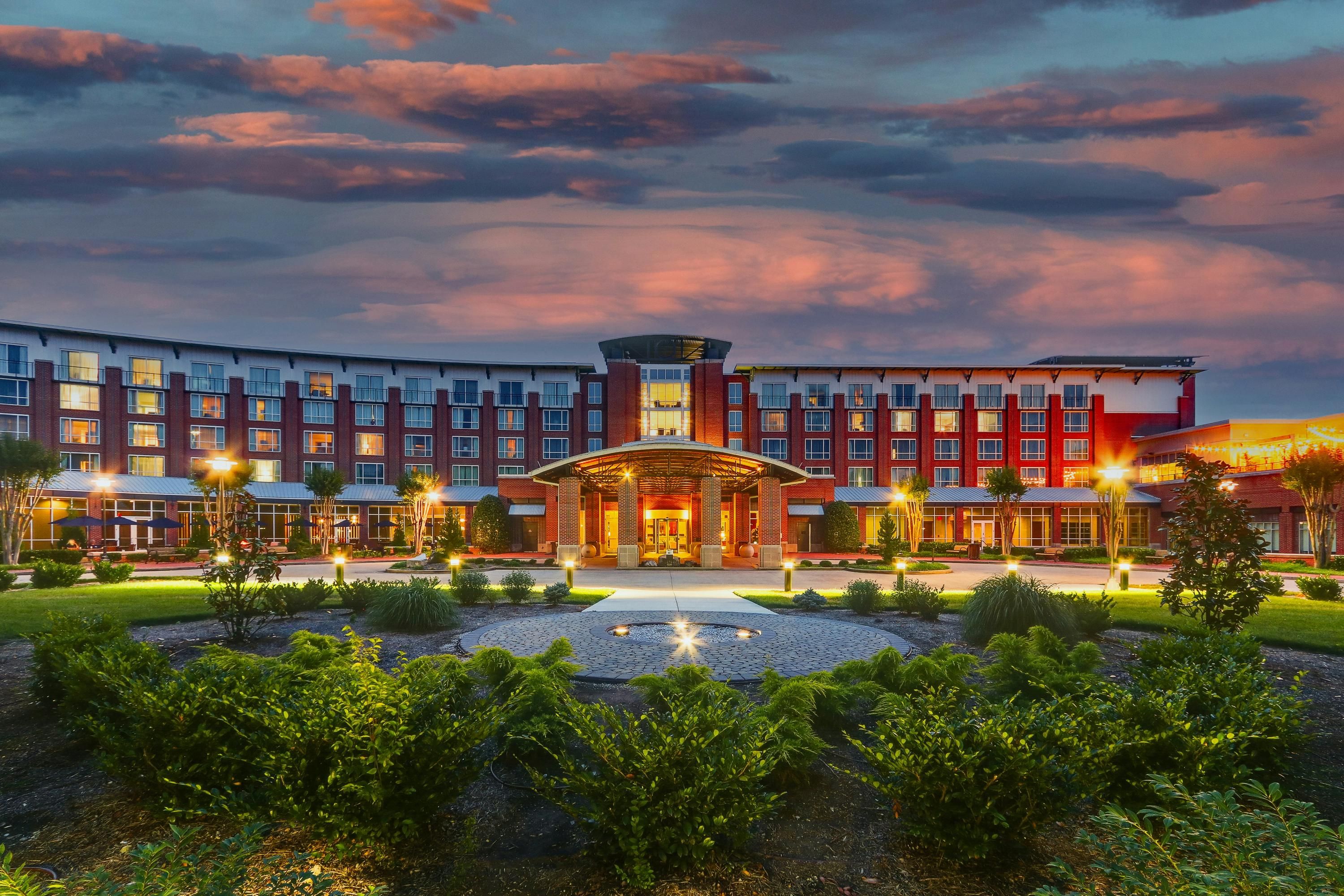 The Chattanoogan Hotel, Curio Collection by Hilton - Chattanooga - Edificio