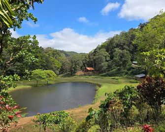 Three Hills Resort & Spa, Coorg - Madikeri - Vista externa