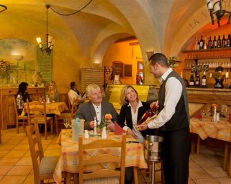Hotel Italia Altstadthaus - Görlitz - Restoran