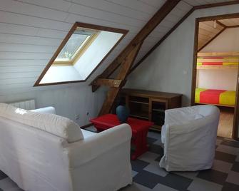 T3 green by campaign Morbihannaise - La Chapelle-Caro - Sala de estar