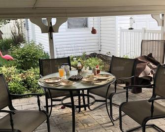 1-bedroom apartment just 15 minutes from downtown Salt Lake City. No pets - West Valley City - Patio