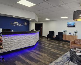 SureStay by Best Western Greenville - Greenville - Front desk