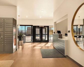 Livaway Suites Syracuse - סיראקוז - דלפק קבלה