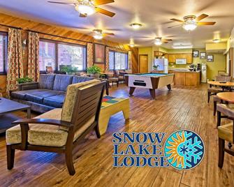 Snow Lake Lodge - Big Bear Lake - Hall d’entrée