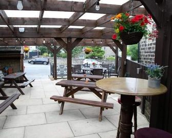 The New Rushcart Inn & Country Dining - Sowerby Bridge - Βεράντα
