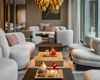 Landhotel Weißes Roß - Illschwang - Salónek
