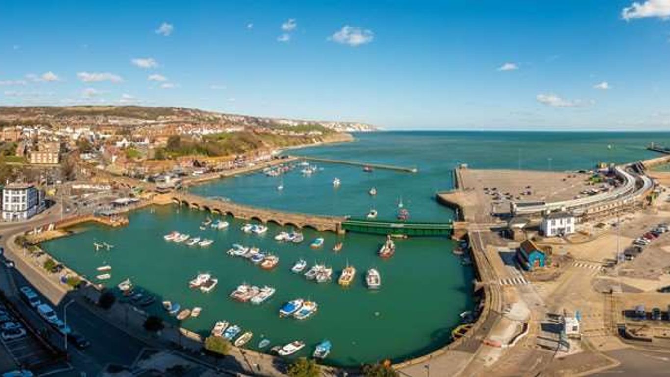 The Grand Burstin Hotel