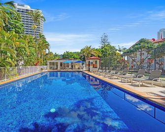 Surf Parade Resort - Surfers Paradise - Pool