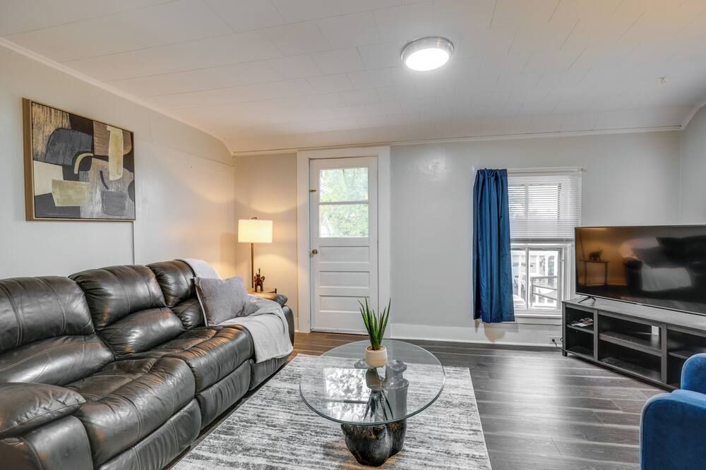 بيت فريندلي أوبورن أبارتمنت دبي/ بالكوني! - اوبورن (نيويورك) - غرفة معيشة