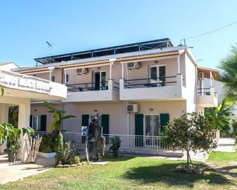 Cavos Beach House - Kavos - Gebouw