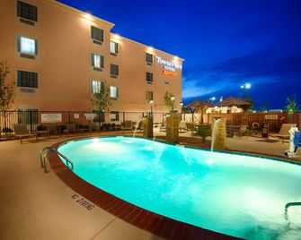 TownePlace Suites by Marriott El Paso Airport - El Paso - Piscina