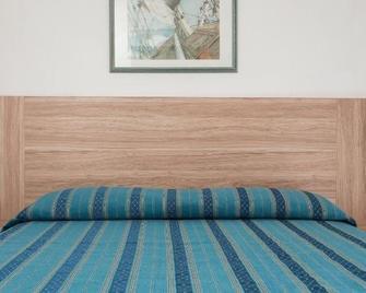 Hotel Boston - Cesenatico - Dormitor
