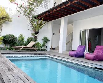 Umah Tutet Canggu - North Kuta - Basen